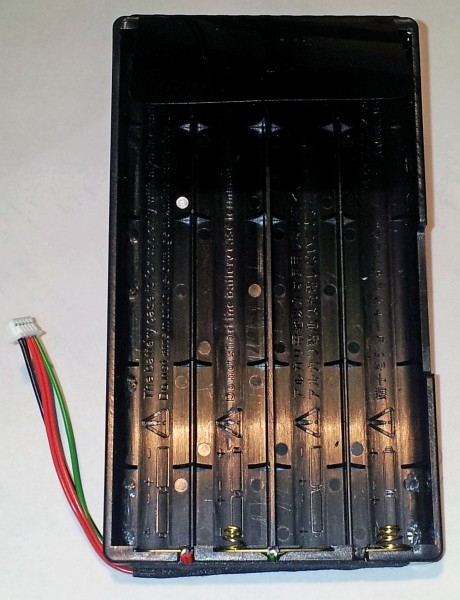 Yaesu FBA-28 Batterieleergehäuse