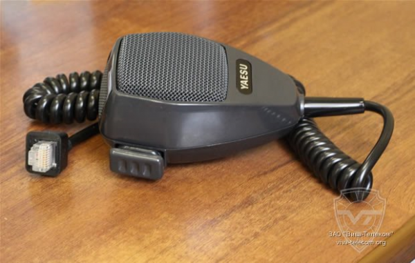 Yaesu MH-5J8 Handmikrofon mit Westernstecker