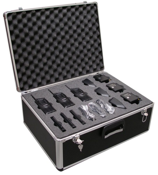 Alukoffer inkl. Einlage für 6 Stück Kenwood TK-3201 / TK-3301 / TK-3401D-D