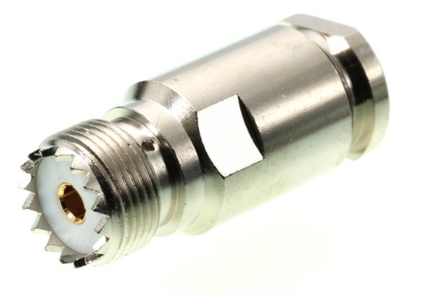 UHF Kabel-Buchse für unsere 10 mm Koaxialkabel
